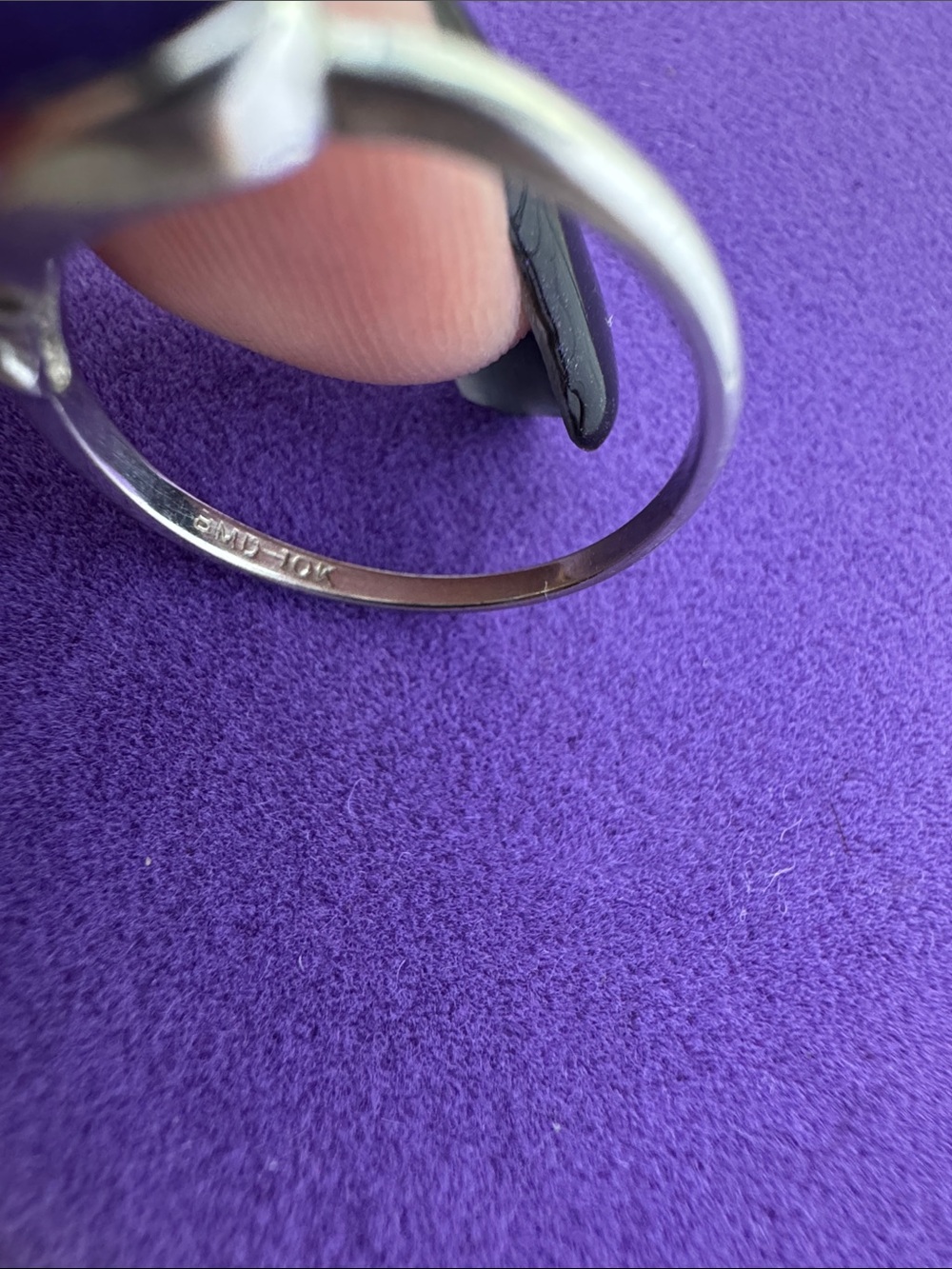 💛 Classic 10k White Gold Sapphire Ring | Love Knot Minimalist Stacker - Picture 4 of 8